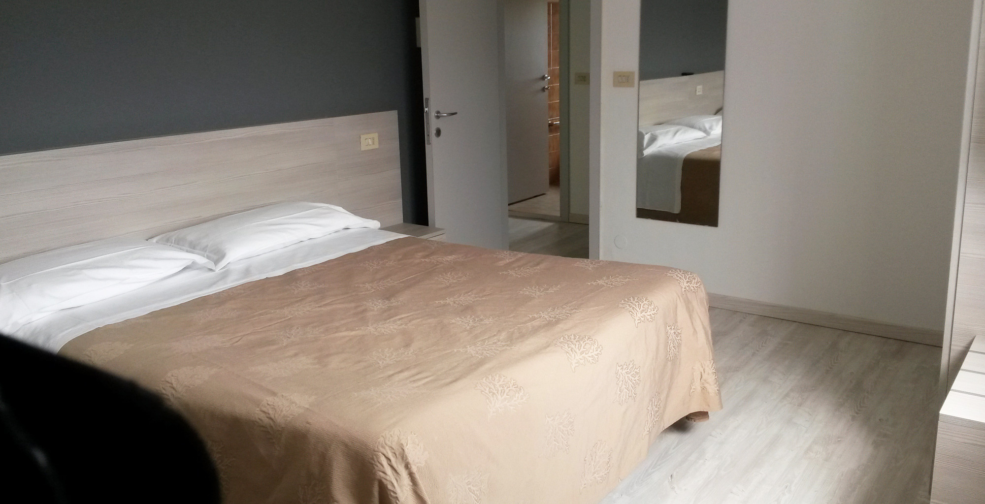 media.Slide-Mansarda_2Hotel-Desiré-Riccione